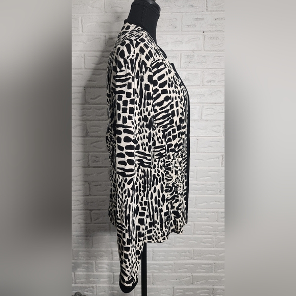 Blazer & Tank Top 2-Piece Coordinate Set, Animal Print - Picture 5 of 16